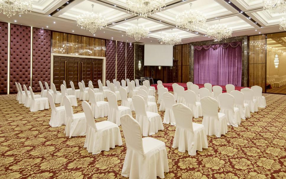 Banquet hall Photo