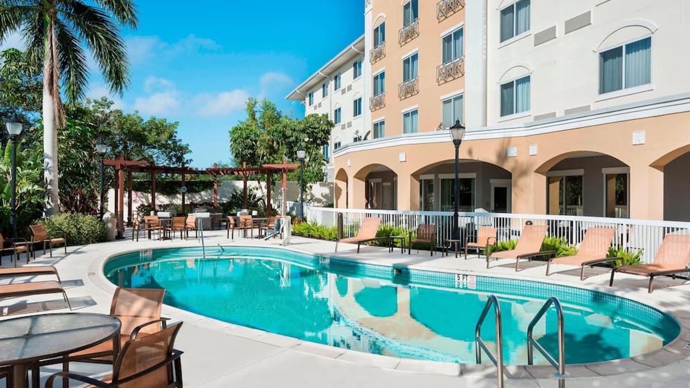 Courtyard by Marriott Fort Myers I-75/Gulf Coast Town Center