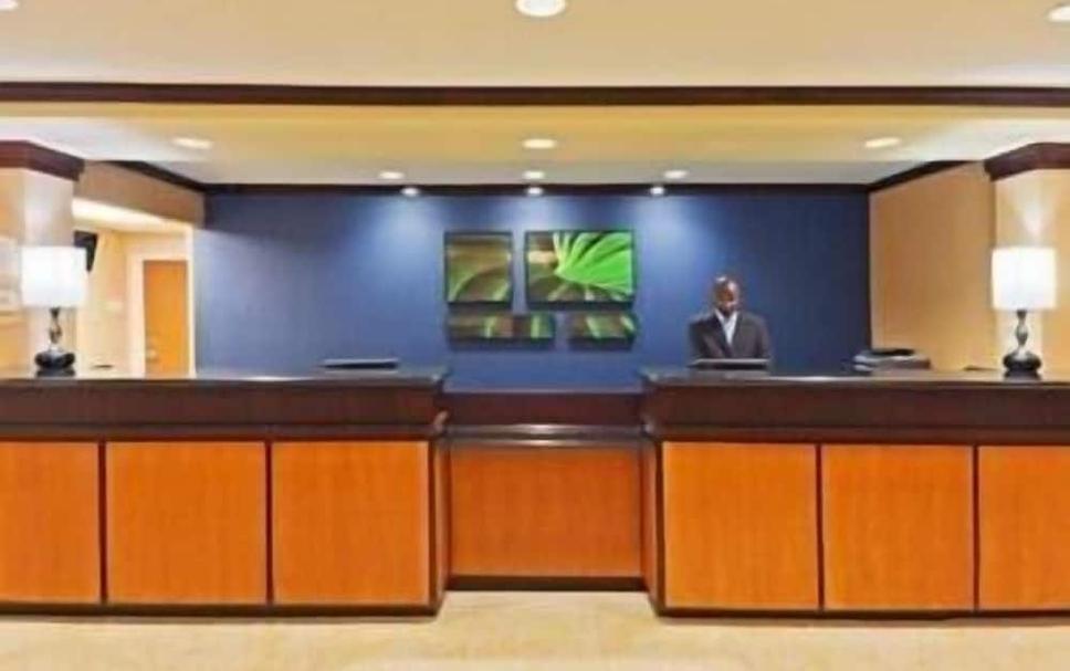 Front desk Photo