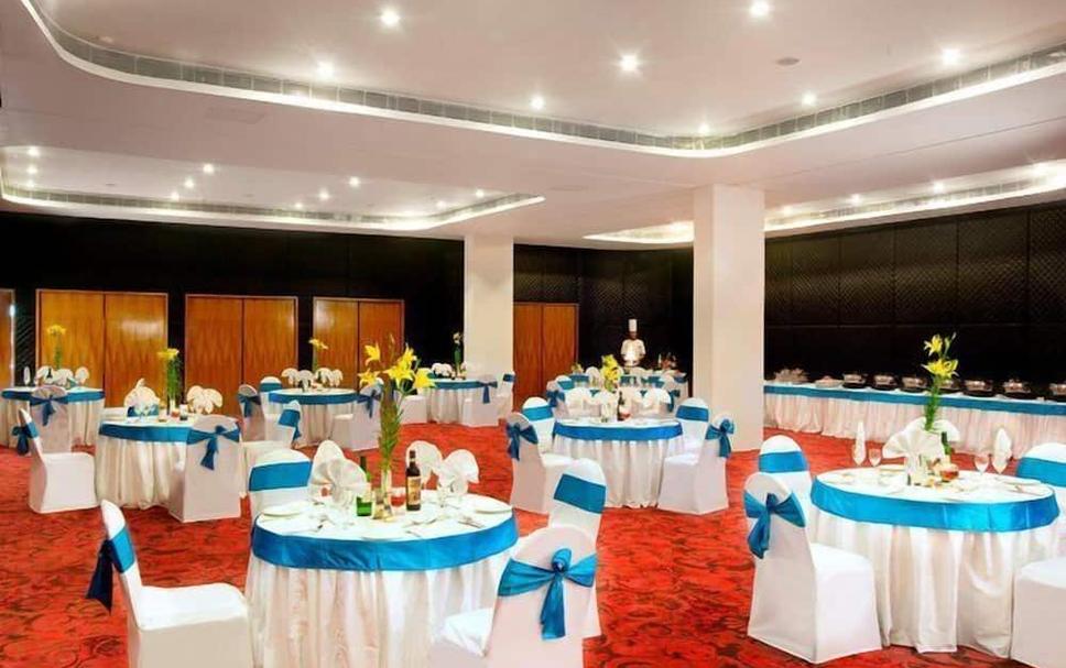 Banquet hall Photo